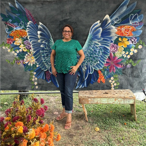 Like to get Notified of Live Show - Picture 9 of 14